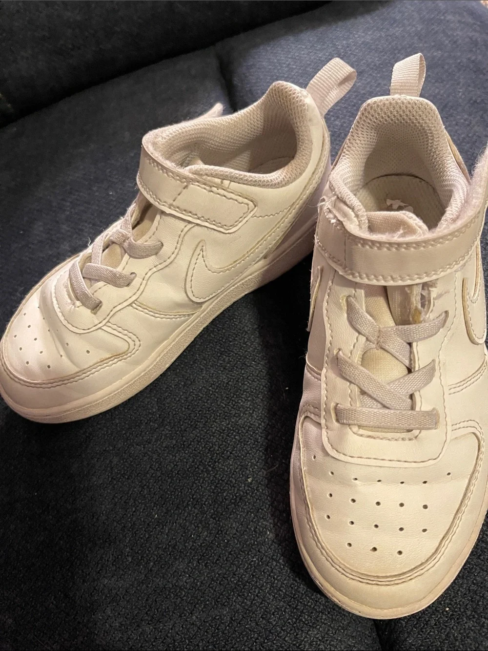 Nike Kids Court Borough Sneakers